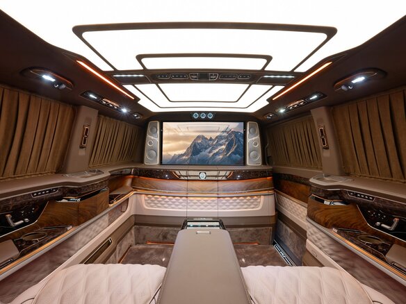2026 Mercedes-Benz V-Класс Extra Long 300 d экстра длинный III (W447) Рестайлинг 2, чёрный, 54900000 рублей - вид 4