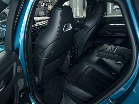2016 BMW X6 M II (F86), голубой, 4044000 рублей - вид 19
