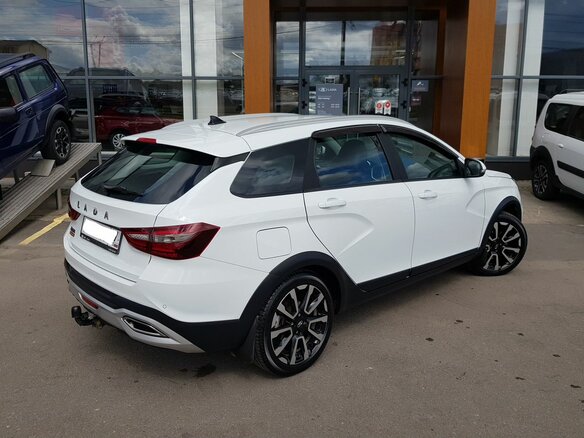2024 Lada (ВАЗ) Vesta SW Cross I Рестайлинг (NG), белый - вид 4