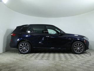 2022 BMW X5 Long 30Li IV (G05/G18), чёрный, 6465100 рублей, вид 4