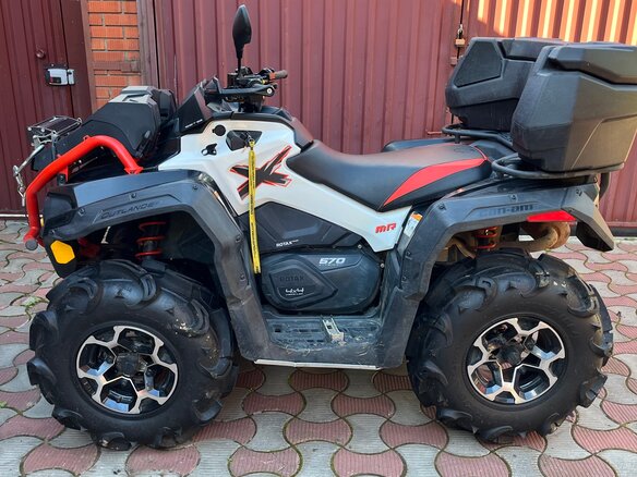 2016 BRP Can-Am Outlander 570, красный, 990000 рублей - вид 9