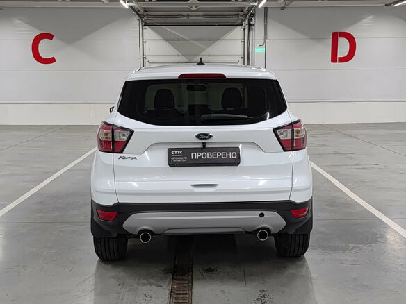 2018 Ford Kuga II Рестайлинг, белый, 1670000 рублей - вид 5