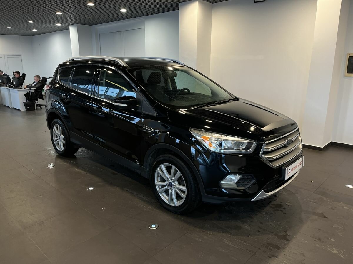 Открыть фотографии: Ford Kuga II Рестайлинг