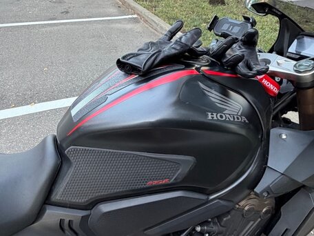 2020 Honda CBR 650R, чёрный, 950000 рублей, вид 5