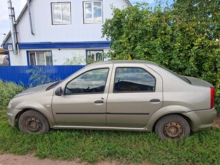 2010 Renault Logan I Рестайлинг, бежевый, 430000 рублей, вид 4
