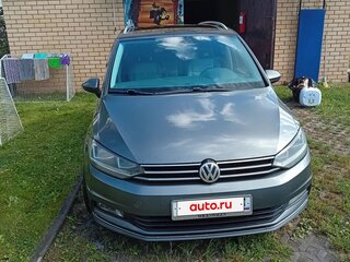2016 Volkswagen Touran II, серый, 1530000 рублей, вид 2