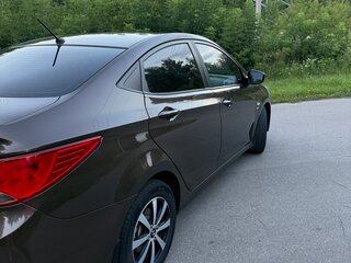 2014 Hyundai Solaris I Рестайлинг, коричневый, 885000 рублей, вид 5