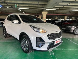 2019 Kia Sportage IV Рестайлинг, белый, 2600000 рублей, вид 3