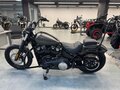 2017 Harley-Davidson Street Bob, серый, 1310000 рублей - вид 1
