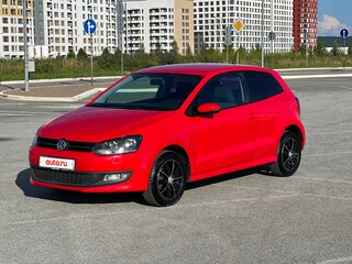 2010 Volkswagen Polo V, красный, 670000 рублей, вид 2