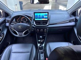 2022 Toyota Yaris IV, белый, 1300000 рублей, вид 2