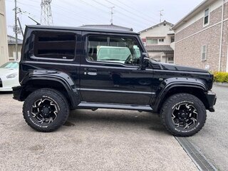 2023 Suzuki Jimny Sierra IV, чёрный, 1877000 рублей, вид 2