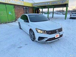 2016 Volkswagen Passat (North America and China) I Рестайлинг, белый, 1550000 рублей, вид 2