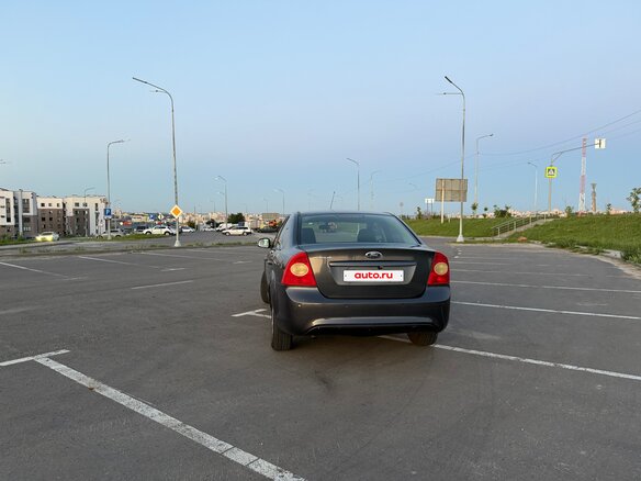2010 Ford Focus II Рестайлинг, серый, 559000 рублей - вид 4