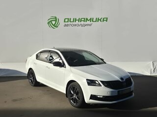 2019 Skoda Octavia III (A7) Рестайлинг, белый, 1700000 рублей, вид 3