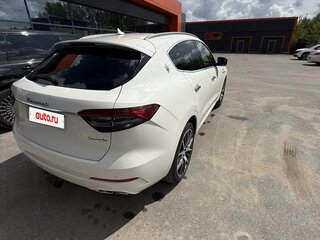 2022 Maserati Levante I Рестайлинг, белый, 5800000 рублей, вид 3