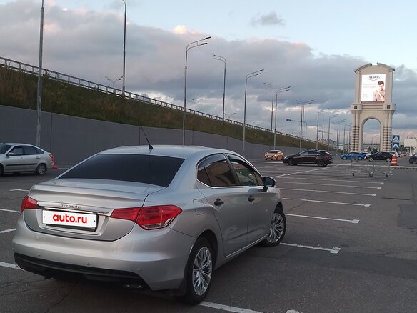 2014 Citroen C4 II, белый, 600000 рублей - вид 3