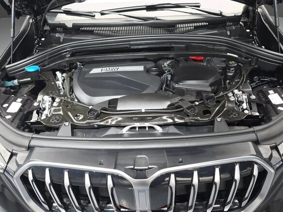 2025 BMW X1 18d sDrive III (U11/U12), чёрный, 5783451 рублей - вид 15