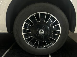 2020 Volkswagen Multivan T6, серый, 4799000 рублей, вид 5