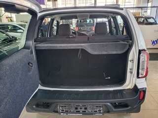 2026 Lada (ВАЗ) Niva Travel I Рестайлинг, белый, 1419000 рублей, вид 4