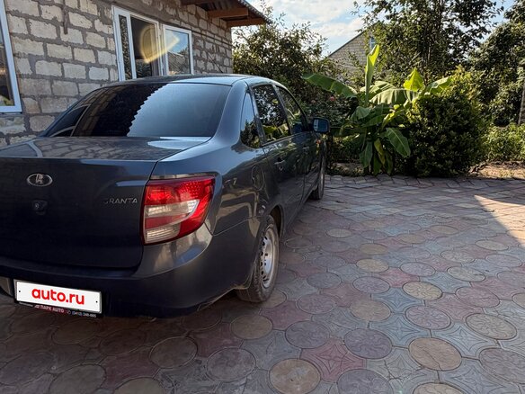 2015 Lada (ВАЗ) Granta I, серебристый, 390000 рублей - вид 3