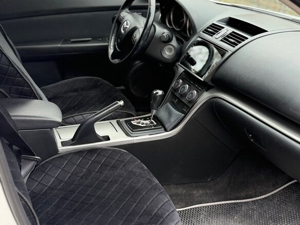 2011 Mazda 6 II (GH) Рестайлинг, белый, 880000 рублей - вид 8