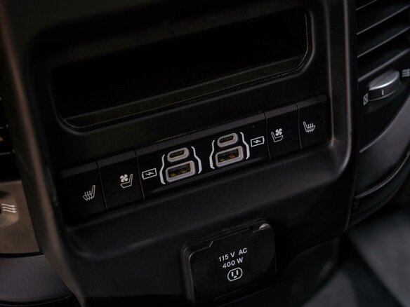 2022 Ram 1500 Crew Cab TRX V, красный - вид 25