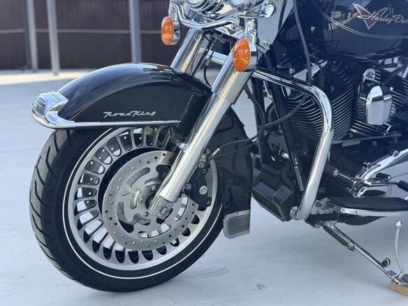 2013 Harley-Davidson Road King, чёрный, 1350000 рублей - вид 9