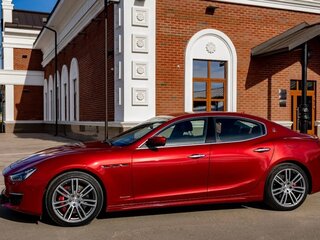 2018 Maserati Ghibli III Рестайлинг, красный, 4200000 рублей, вид 5