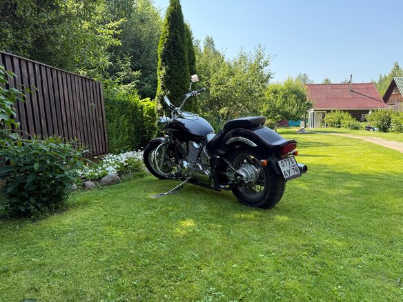 2001 Yamaha XVS1100, чёрный - вид 5