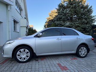 2012 Toyota Corolla X (E140, E150) Рестайлинг, серебристый, 1150000 рублей, вид 5