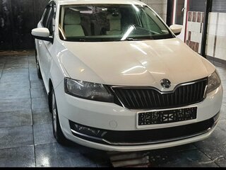 2018 Skoda Rapid I Рестайлинг, белый, 1350000 рублей, вид 1
