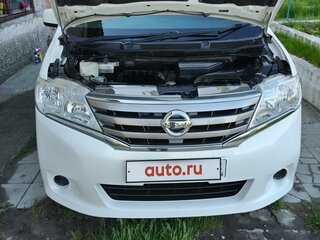 2012 Nissan Serena IV (C26), белый, 1400000 рублей, вид 1