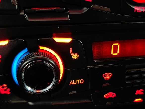 2011 Audi A4 IV (B8), красный, 909000 рублей - вид 21
