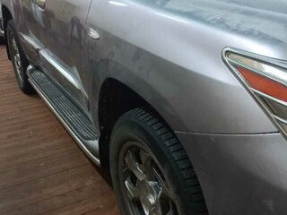 2010 Lexus LX 570 III, серебристый, 5000000 рублей, вид 4
