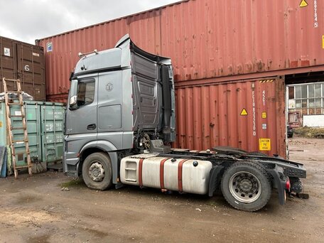 2012 Mercedes-Benz Actros, серый, 2000000 рублей, вид 2