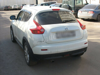2011 Nissan Juke I, белый, 750000 рублей, вид 3