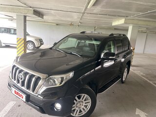 2017 Toyota Land Cruiser Prado 150 Series Рестайлинг 1, чёрный, 4400000 рублей, вид 4