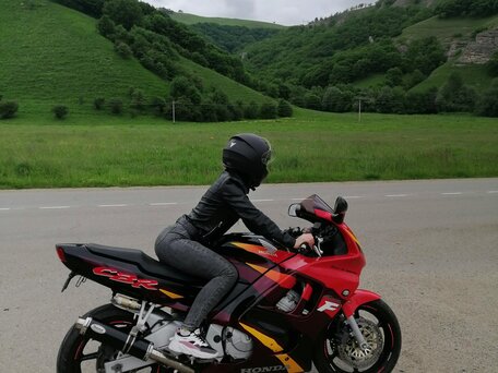 1997 Honda CBR 600F, красный, 340000 рублей, вид 4