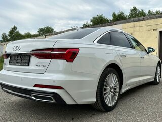 2019 Audi A6 40 TDI V (C8), белый, 4500000 рублей, вид 5