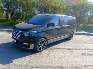2020 Hyundai Grand Starex I Рестайлинг 2, чёрный, 4000000 рублей, вид 1