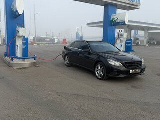 2015 Mercedes-Benz E-Класс 200 NGT IV (W212, S212, C207) Рестайлинг, чёрный, 1999000 рублей, вид 5