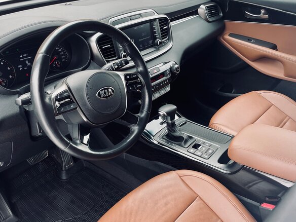 2017 Kia Sorento III Prime Рестайлинг, белый, 2950000 рублей - вид 11