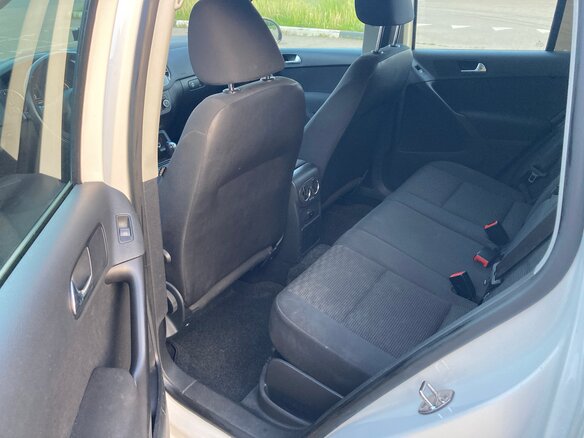 2012 Volkswagen Tiguan I Рестайлинг, белый, 1050000 рублей - вид 16