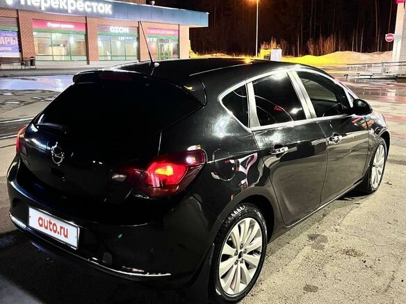 2013 Opel Astra J Рестайлинг, чёрный, 750000 рублей - вид 18