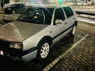 1995 Volkswagen Golf III, серебристый, 160000 рублей, вид 2
