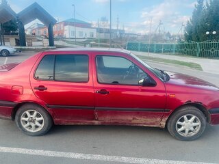 1993 Volkswagen Vento, красный, 120000 рублей, вид 4