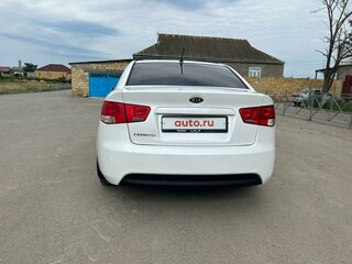 2012 Kia Cerato 6-speed II, белый, 850000 рублей, вид 4
