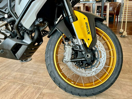 2025 QJMotor SVT 650 X, чёрный, 724000 рублей, вид 5