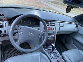 1996 Mercedes-Benz E-Класс 320 II (W210, S210), чёрный, 450000 рублей, вид 5